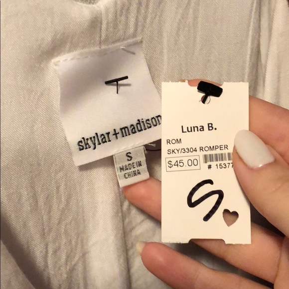 WHITE ROMPER - Picture 5 of 5